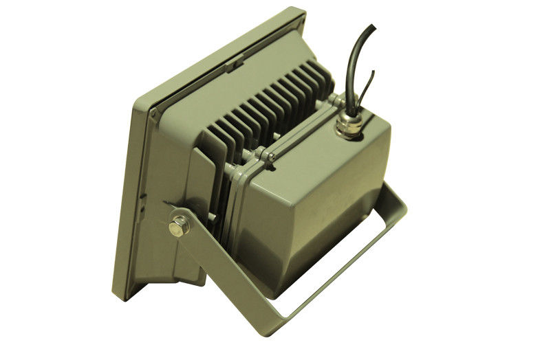 Outdoor 80Watt Waterproof LED Flood light IP65 6750lm For Parking Lots