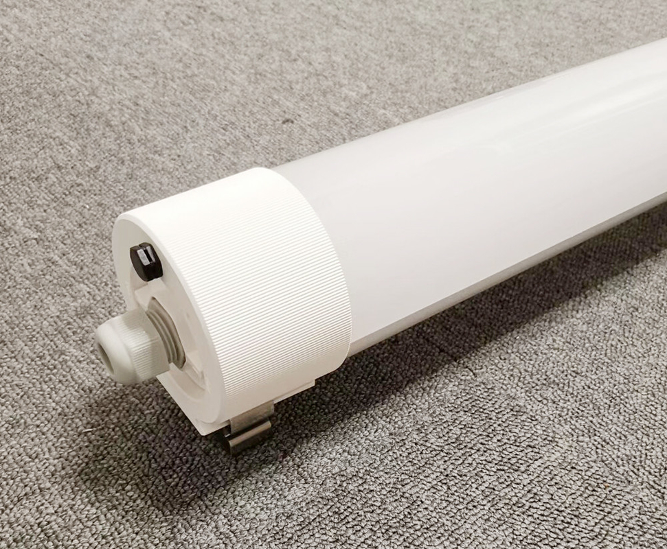 1200mm IP68 Waterproof Tri Proof LED Light 24W / 35W / 50W Chain Bracket Mounted